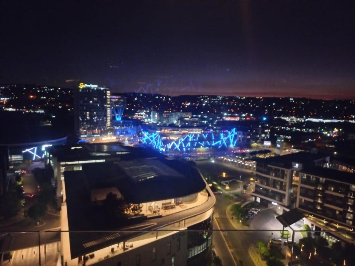 Menlyn Maine Trilogy 1215 *